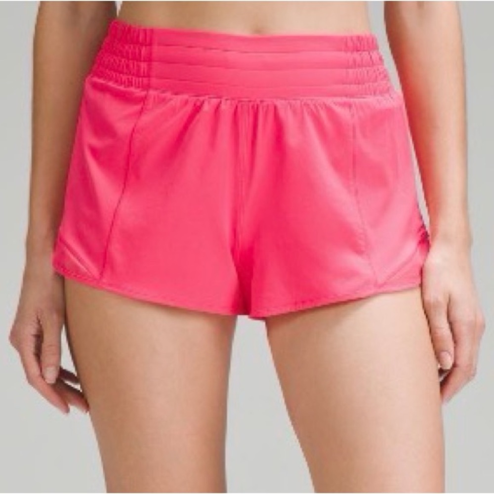 Lululemon High Rise Hotty Hot 2.5” Shorts